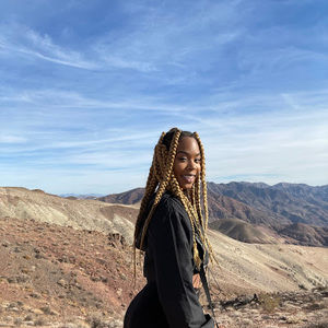 Meet your Posher, Abigail